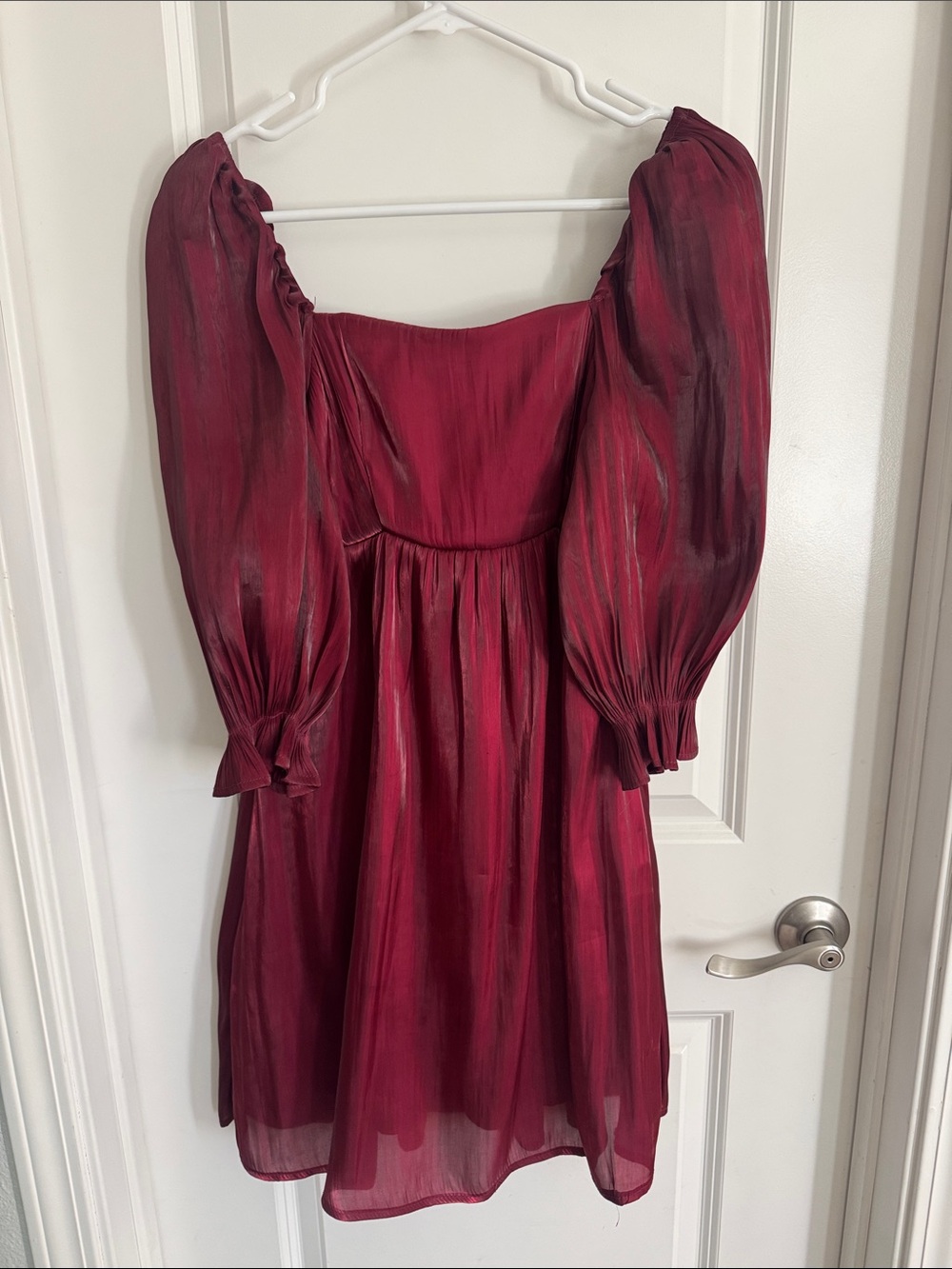 Women's Burgundy Puff-Sleeve Square-Neck Dress